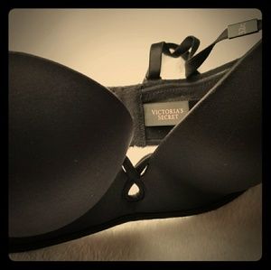NEW Victoria Secret 32C Bra - add 2 cup sizes